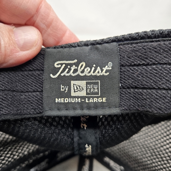 Titleist FJ Pro V1 Black Golfing Casual Hat Sz Med To Large White Lettering Mesh - Picture 7 of 9